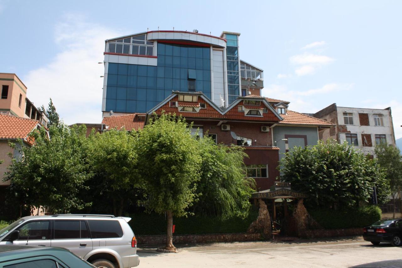 Hotel Bar Restaurant America Kukes المظهر الخارجي الصورة